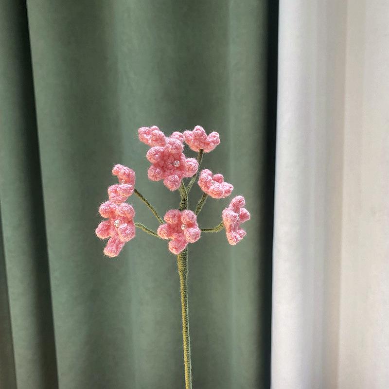 Buquê de Flores de Lã Tricotado à Mão: Ornamento de Rosa, Lírio, Girassol Presente