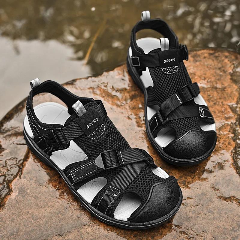 Fashion Men's Classic Anti Slip Baotou Slippers Comfortable and Casual Outdoor Beach Shoes Fashionable and Comfortable Men's Sandals