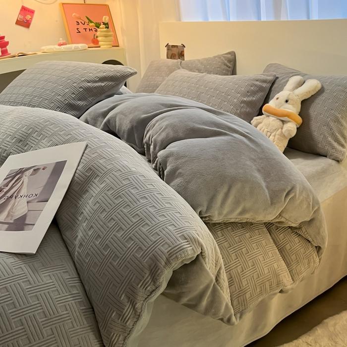 Thicken Winter Super Warm Duvet Cover for Double Bed 3D Carving Milk Velvet Comforter Cover Queen Funda Nordica Cama 150