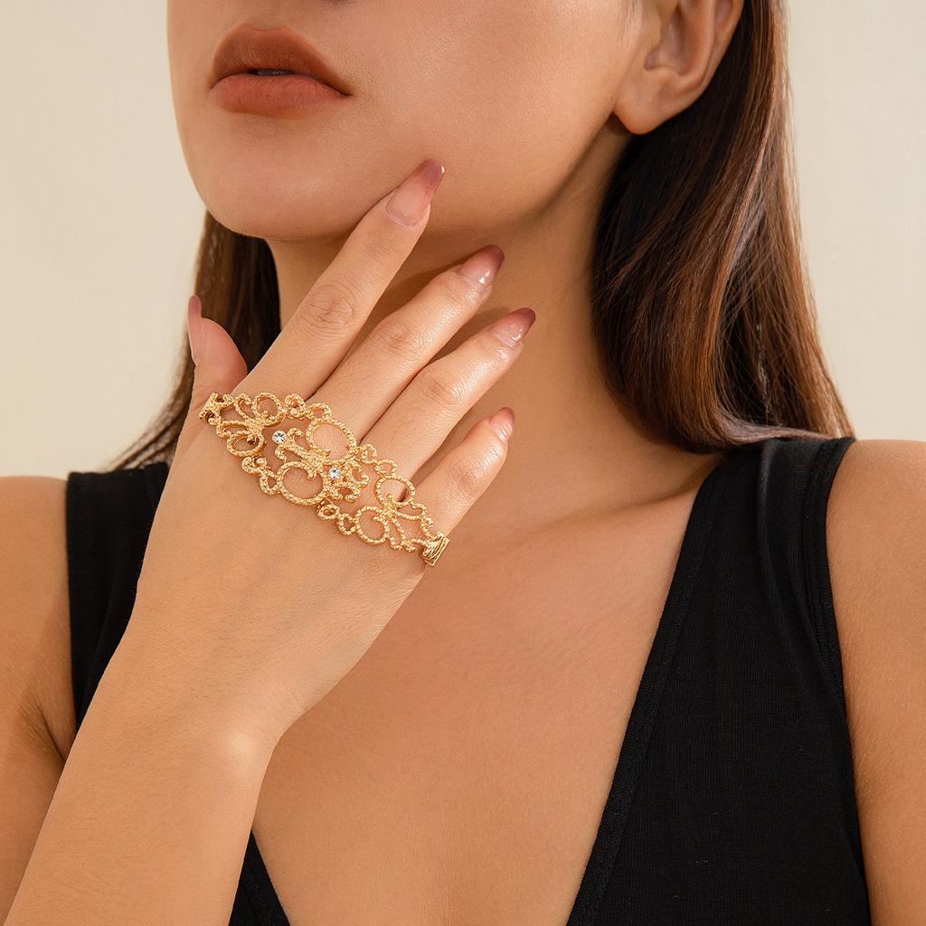Accessories Dark Gothic Hollow Lace Bracelet Bracelet Retro Elegant Lace Edge Bracelet