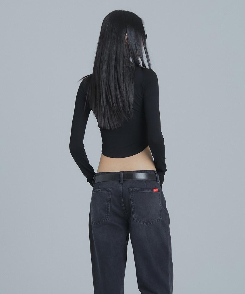 Peulaentigseobiseu Snug Square Neck Long Sleeve - Black