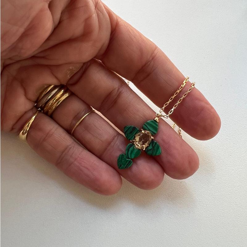 Personalized Necklace Fashion Cross Zircon Pendant Clavicle Chain Necklace Electroplating Gold Color Retention