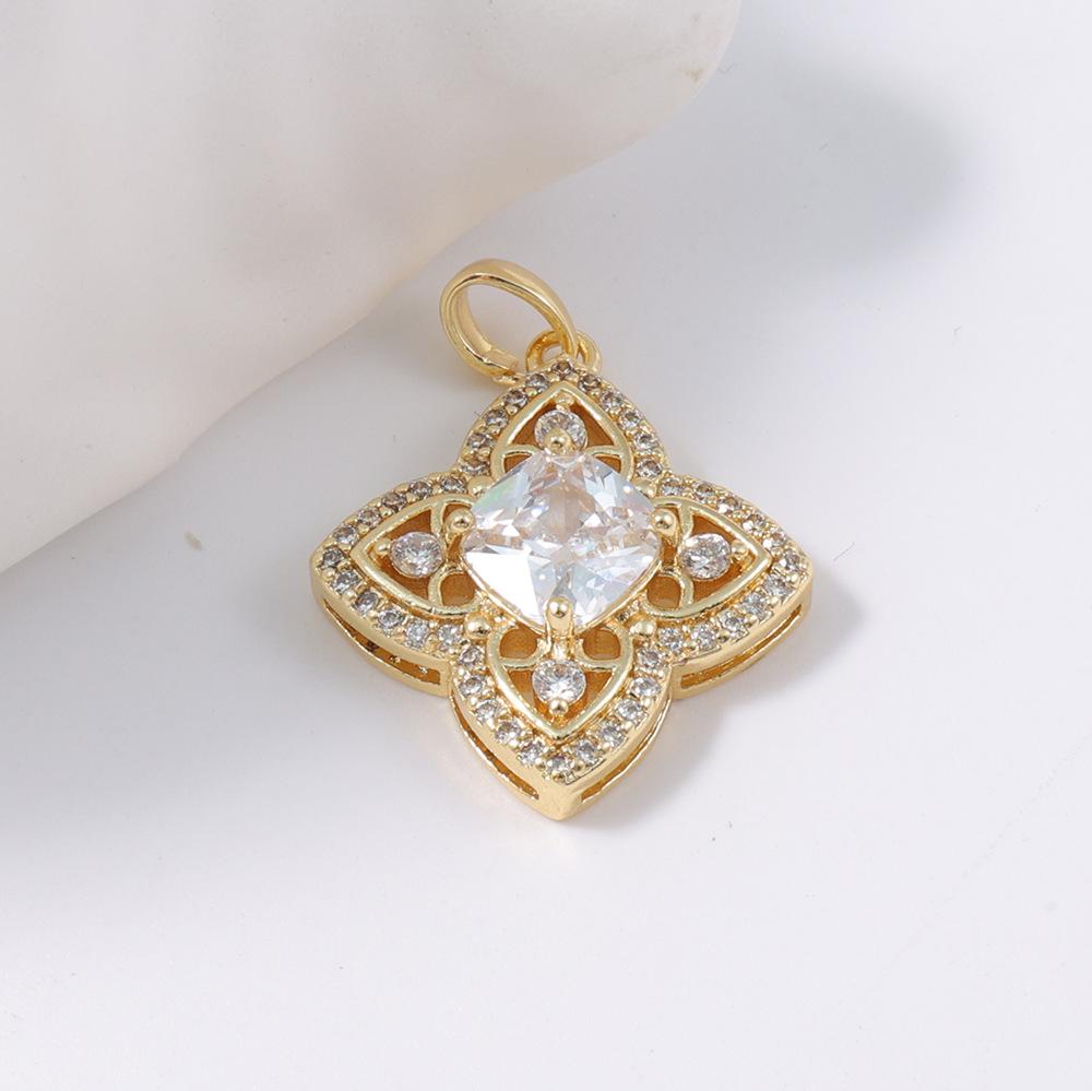 Luxury Four-Leaf Clover Pendant with Main Diamond & Zirconia Accents