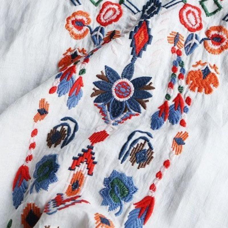 100% Cotton Embroidered Long-sleeved Plus-size Base Shirt, Spring-autumn New Style T-shirt, Cotton and Linen Top