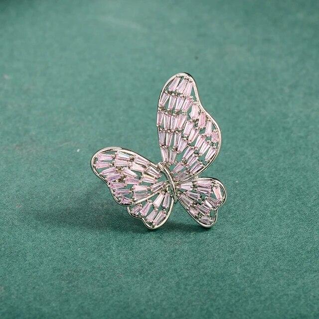 New Elegant Baroque Pearl Natural Shell Zircon Butterfly Brooches for Women Coat Clothing Accessories Pins Creative Corsage