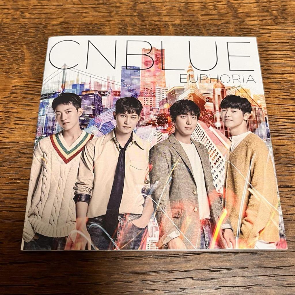 [USED] CNBLUE Autographs Yonghwa, Jongshin, Minhyuk, Jonghyun