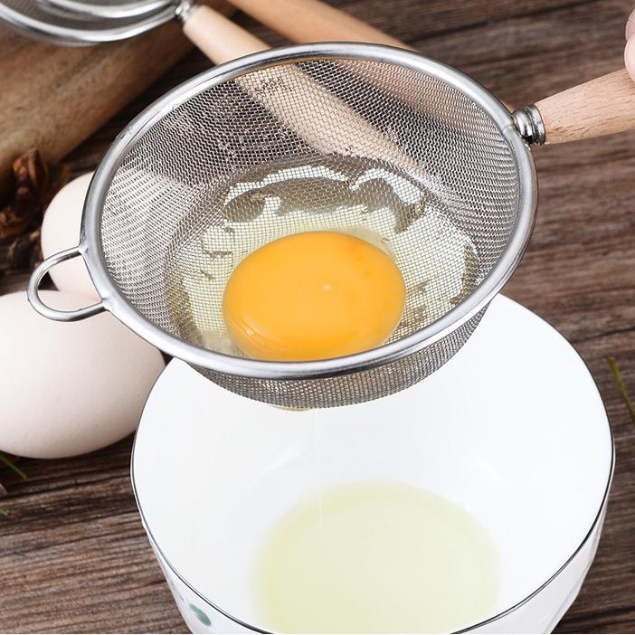 Stainless Steel Mesh Filter Spoon With Wooden Handle Flour Filter Spoon Household Kitchen Fried Oil Food Filter