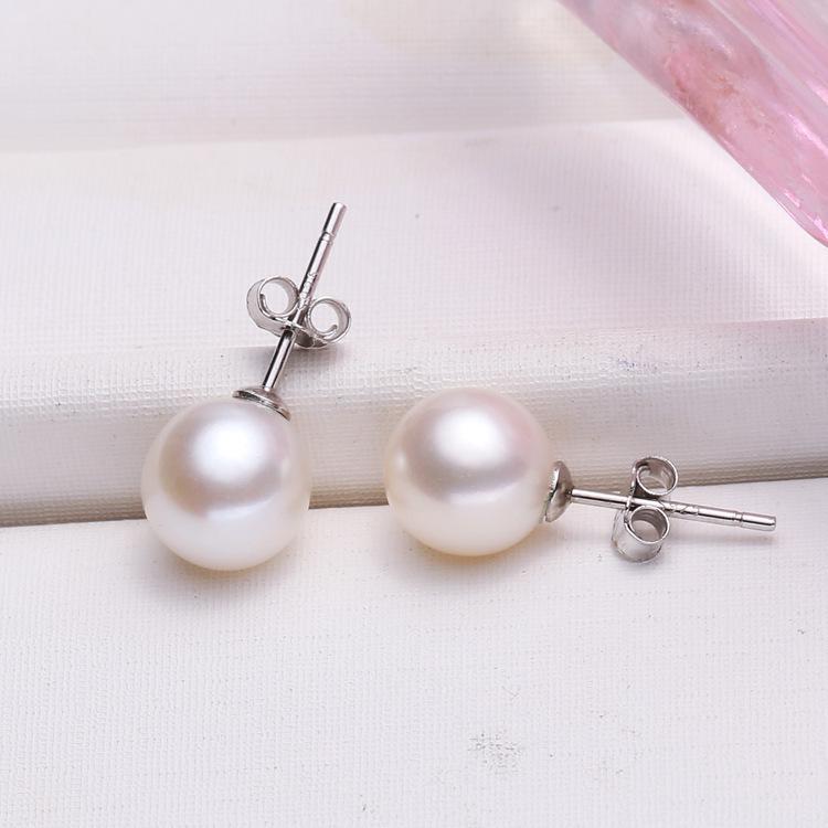 Carlisle 925 Silver Pearl Stud Earrings: Retro Style, Women's Perfectly Round Imitation Pearl