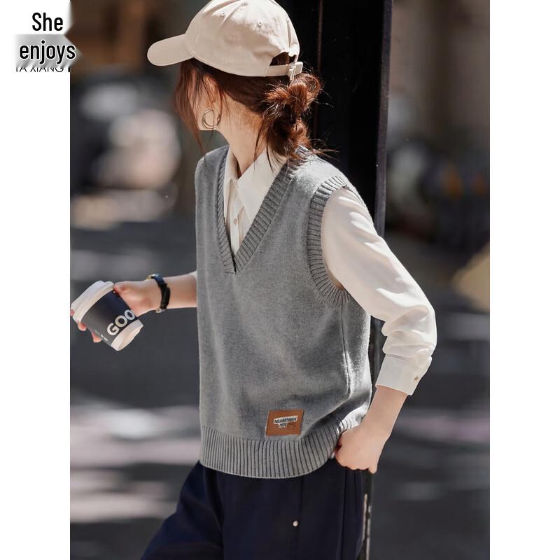 Women's V-Neck Knit Vest