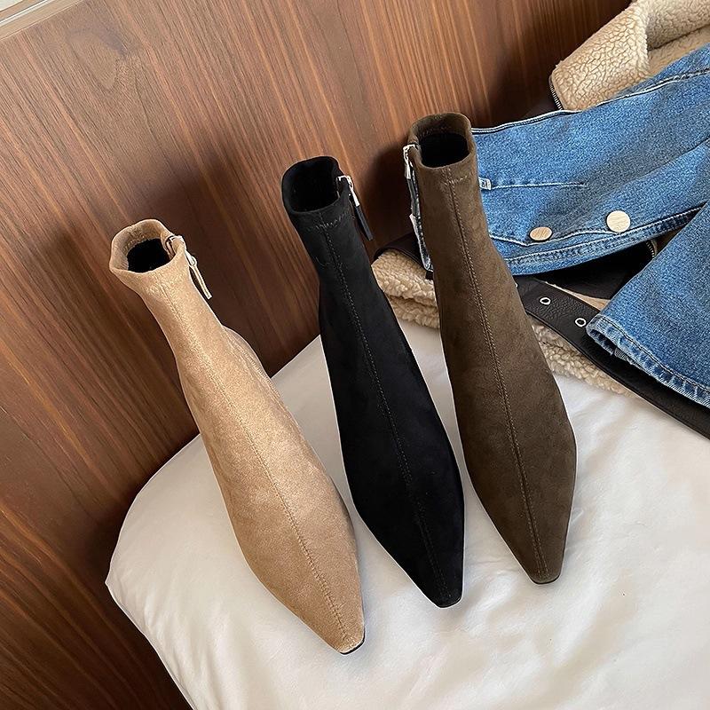 Spitze hohe Stiefelletten Koreanische Version mit dünnem Absatz Seitenreißverschluss Elastische dünne Stiefel Mode Stiefel
