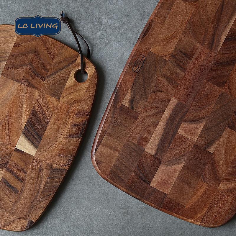 LC LIVING Acacia Wood Oval Hanging Cutting Board