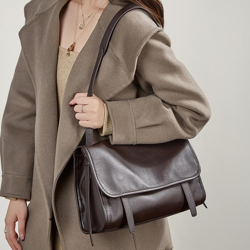 Season Retro Matte Shoulder Tote Bag Women'S Winter First Layer Cowhide Commuter Bag Big Bag