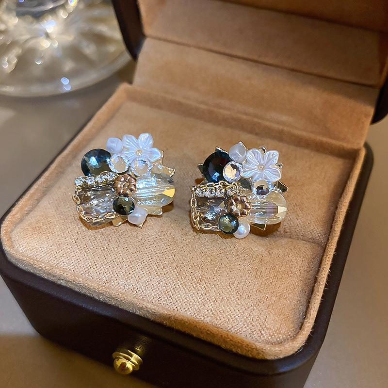 Vintage Crystal Diamond Flower Geometric Earrings Earrings Korean Fashion Temperament Earrings Women