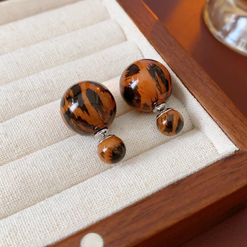 Retro Hong Kong Style Silver Needle Leopard Print Circle Earrings Light Luxury High-end Temperament Earrings Niche Earrings Women