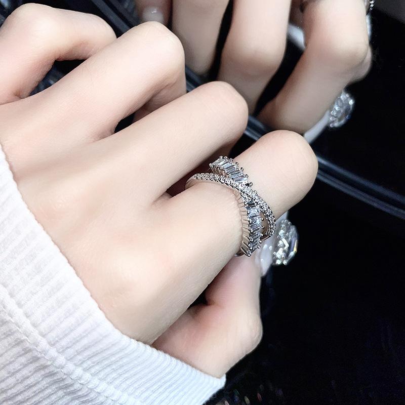 

Temperament Zircon Cross Love Bow Ring 2-Piece Set Opening High-End Sense Fashion Personality Light Luxury Index Finger Ring Adjustable opening