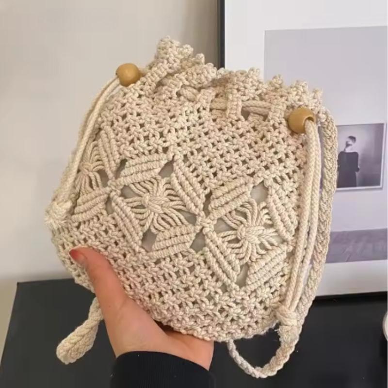 New Summer Fashion Handmade Hollow Out Bucket Bags for Women Shoulder Crossbody Bag Female Handbag Casual Travel Beach Handbags