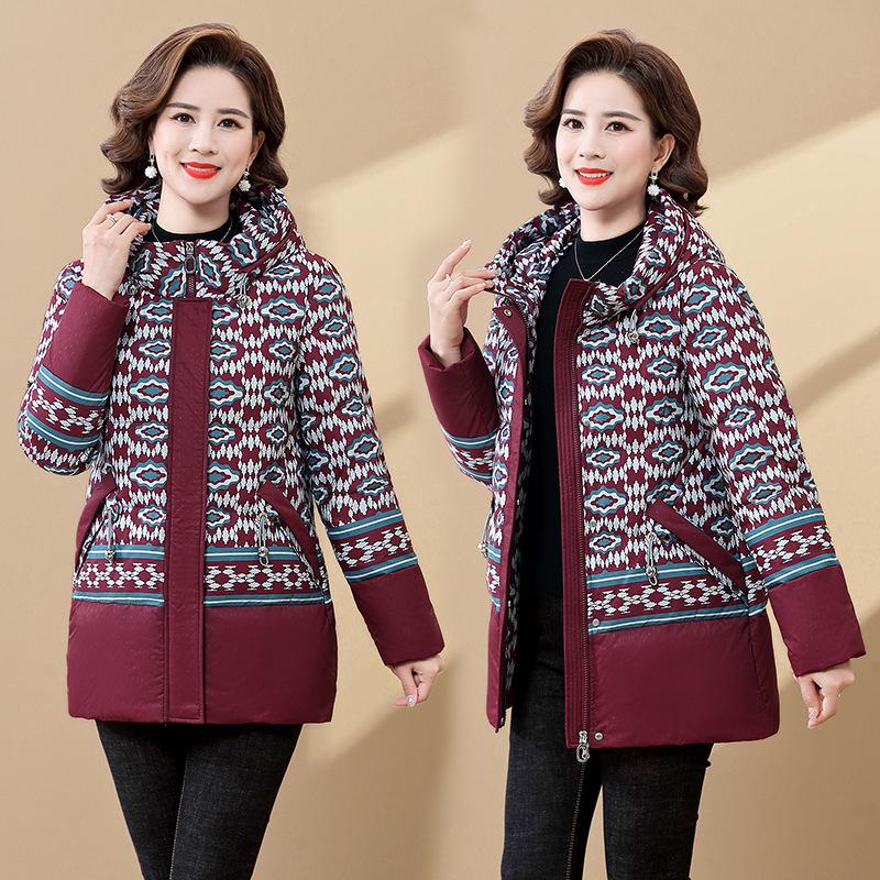 

2025 Stylish Winter Down Jacket for Middle-aged Women - Cold-Proof and Fashionable XL - 105-120 lbs червоний