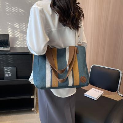 Γυναικείες τσάντες – Ευρύχωρες τσάντες