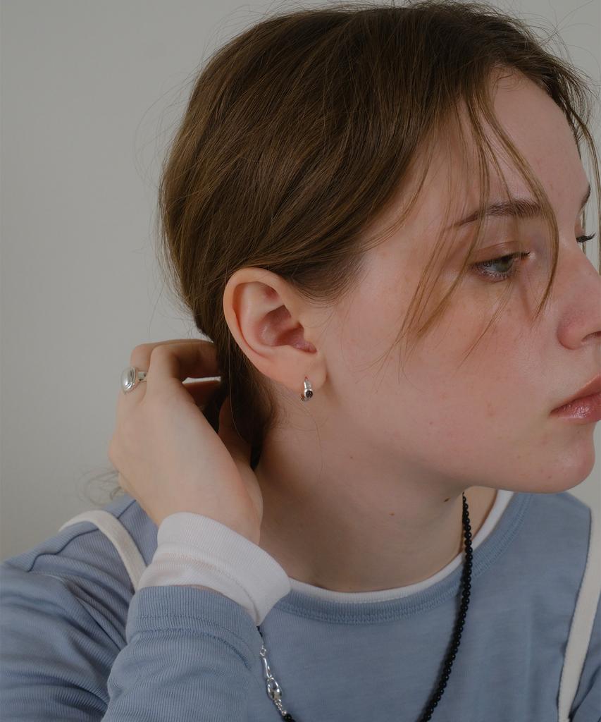 Reve Petit Stone Earrings -Black