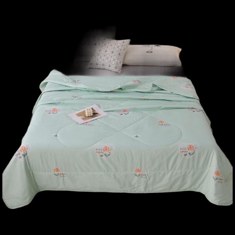 

Lyocell Summer Quilt with Rose Essential Oil