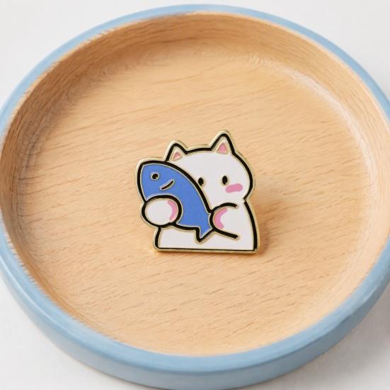 Kitten Hugging Fish Pin Holding Cartoon Cat Brooch, Enamel Alloy Badge Pin, Animal Lapel Pins Clothing Accessories for Backpacks Hats Scarves Jackets