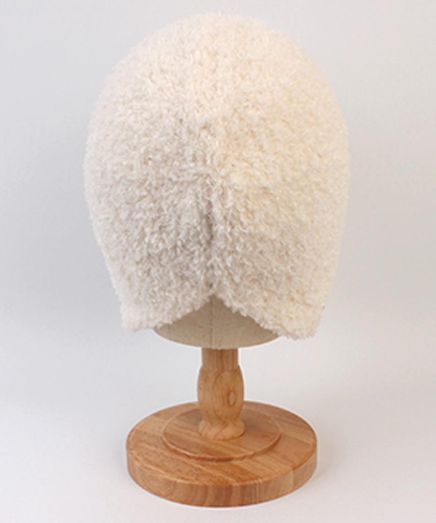 Yunibeosyeolkemiseuteuli Fleece Button Ivory Balaclava