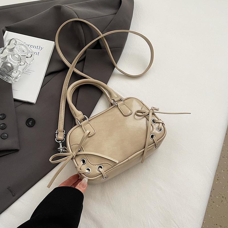 Premium Small Bag Women's Spring and Summer New Versatile Messenger Bag Bow Casual Portable Pillow Bag