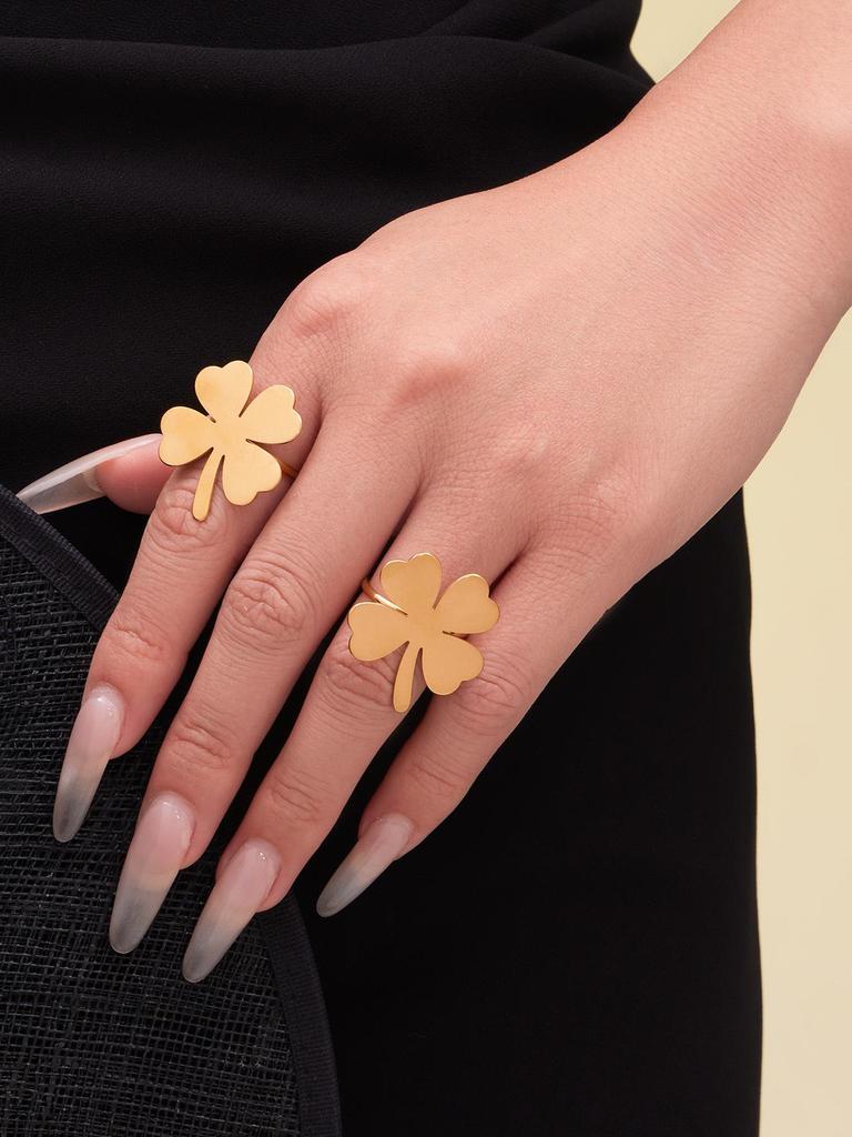 Oumeka 18k Gold-Plated Stainless Steel Jewelry Set: Heart & Four-Leaf Clover Earrings, Ring, and Necklace.