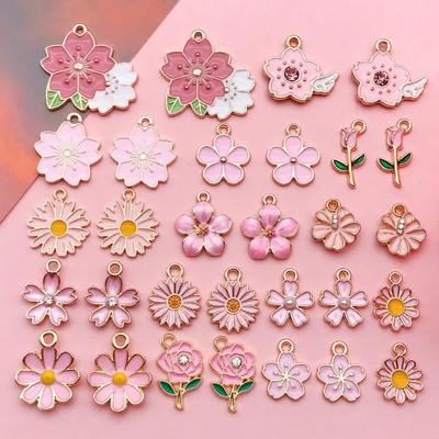 Sakura roze bloem bedeltjes: Leuke doe-het-zelf sieraden sleutelhangers en hangers.