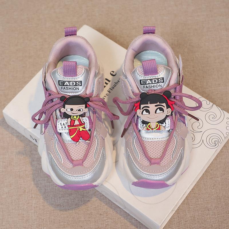 

Кроссовки принцессы для девочек-одноклассниц Nezha весна и осень 2025 новые детские дышащие кроссовки интернет-знаменитости для папы 30