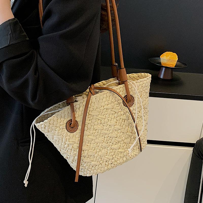 Frühling und Sommer Neue Mode Strandurlaub Stroh Freizeit Große Kapazität Schulter Damenhandtasche