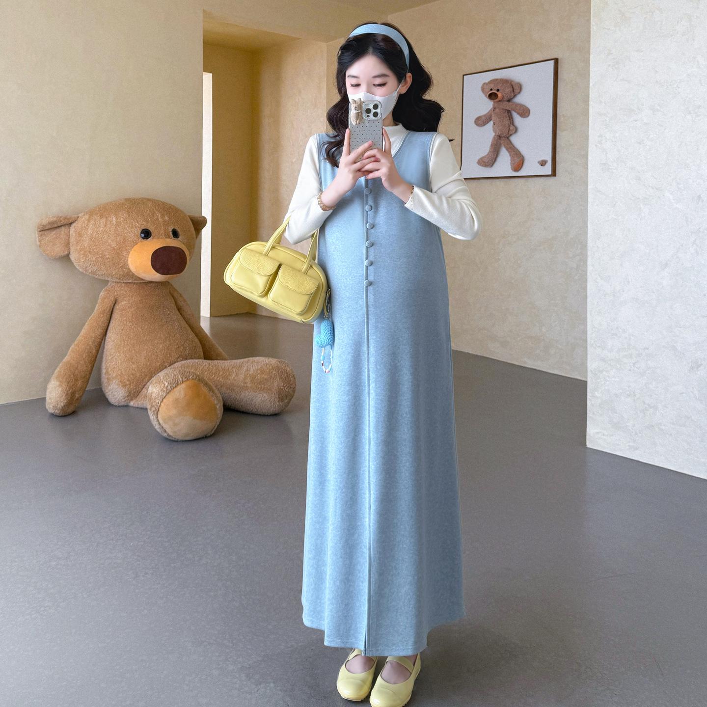 Spring 2026 Stylish Maternity Two-Piece Set: Loose Vest Dress + Base Layer XL