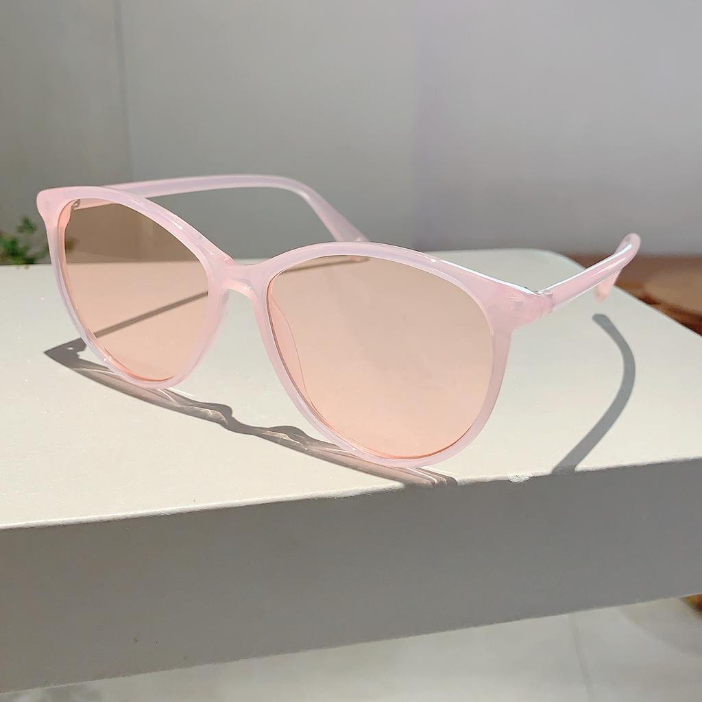 Vintage Round Sunglasses  New in Women Stylish Gradient Candy Color Shades Trendy Luxury Brand Designer Sun Glasses