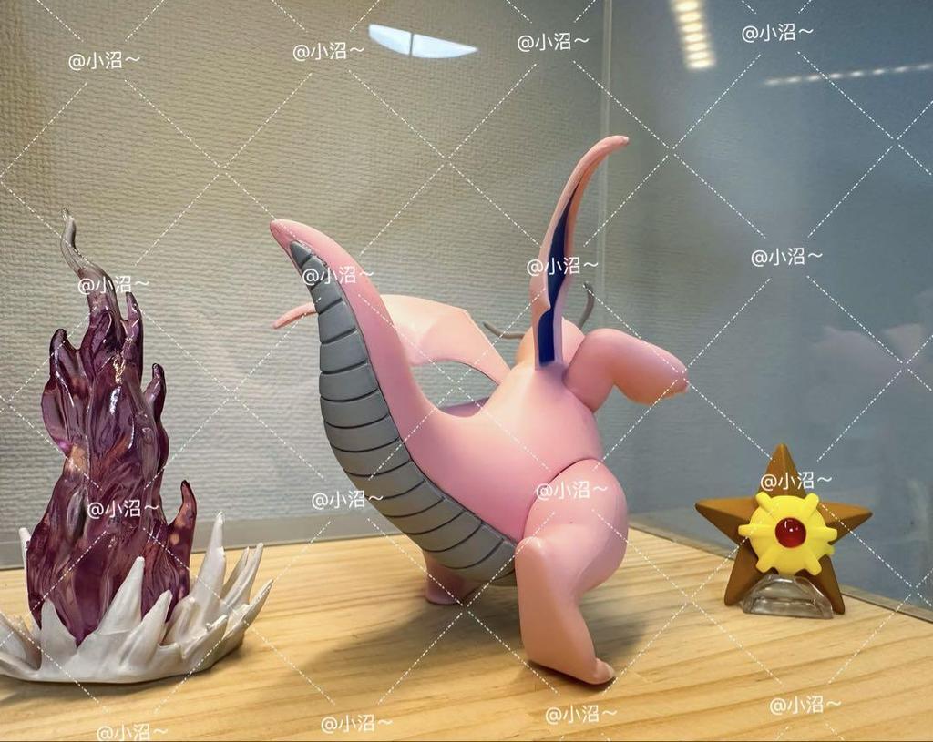 [USED] Pokemon Scale World Shiny Dragonite PVC