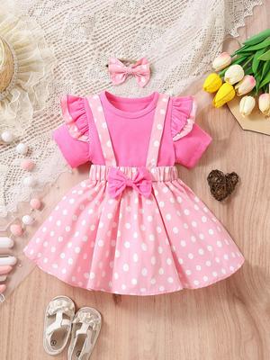 INS Dreiteiliges Set für Mädchen: Rosa Oberteil mit Puffärmeln, Latzrock mit Polkadots und Haarreif