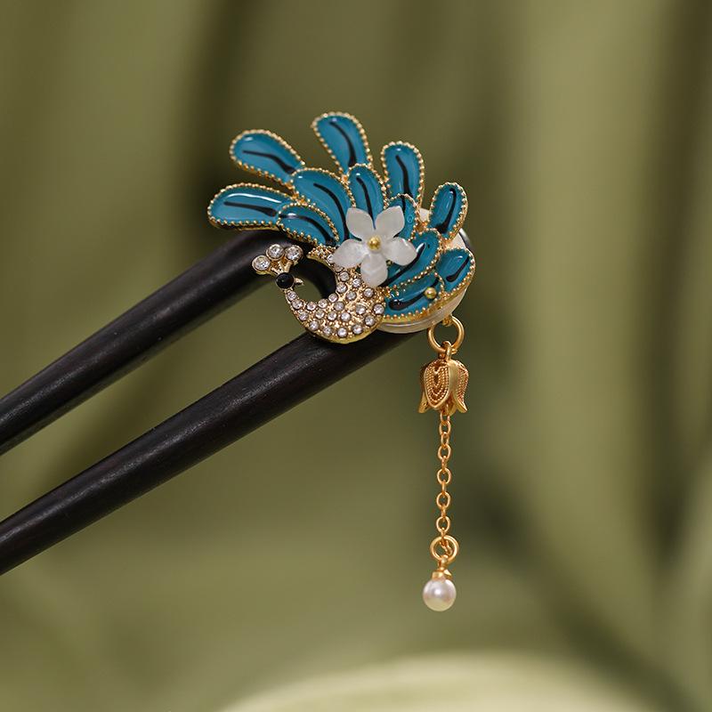 "Auspicious Lotus Cloud Sandalwood Hairpin: Ancient Chinese Style Hanfu Headdress for Women"