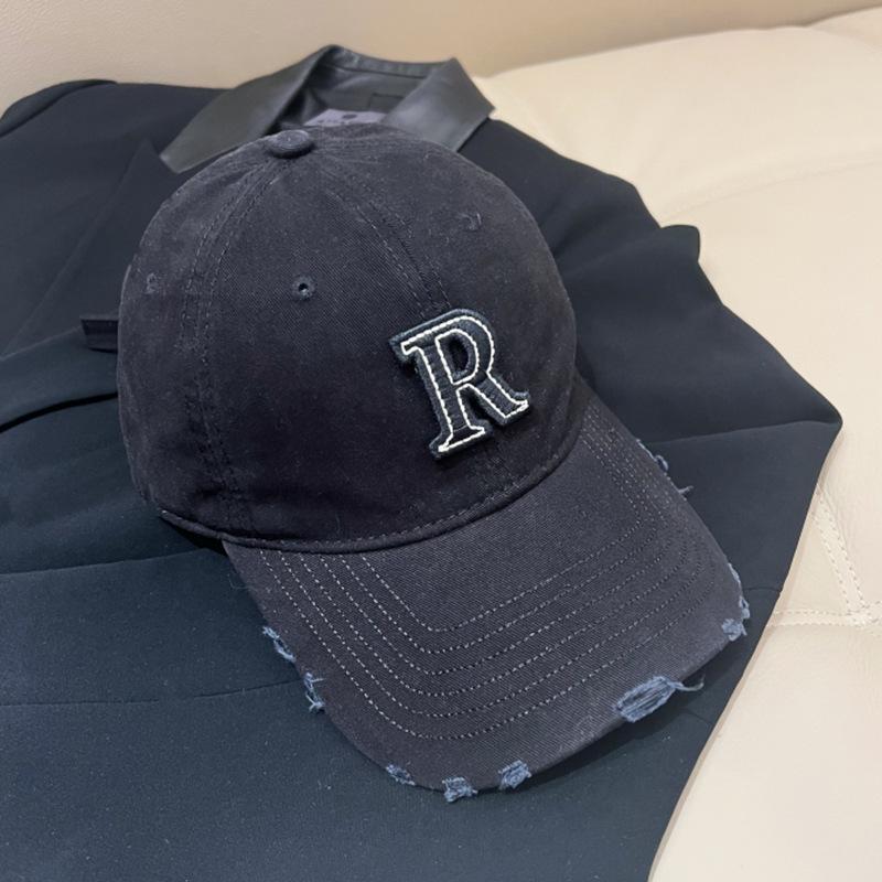 Fashion Versatile R Letter Baseball Cap Women'S Sunscreen Show Face Small Spring And Autumn Sun Hat Sports Travel Men