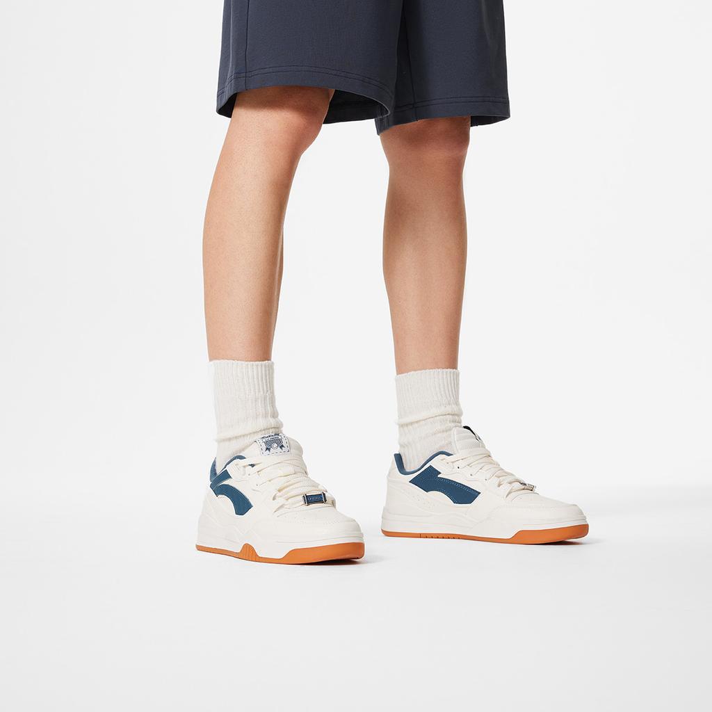 Li Ning Moon White Dream Theme Casual Versatile Thick Sole Sneakers Non-Slip Wear-Resistant Breathable Height Increasing Low-Top Skate Shoes AGCS251-9