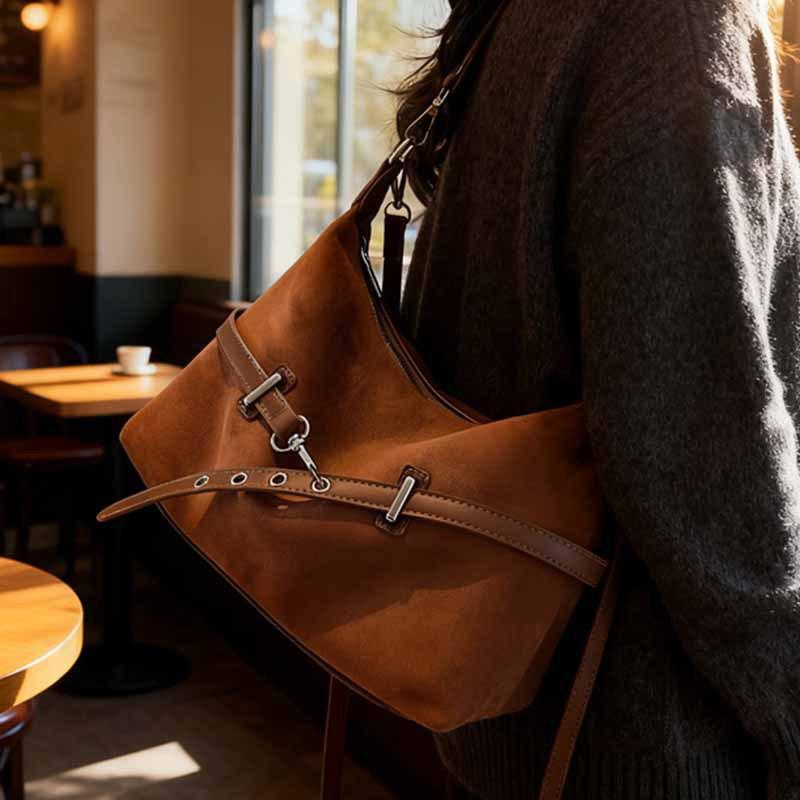 Fashion large-capacity commuter bag women's 2025 new retro casual niche tote bag shoulder messenger bag