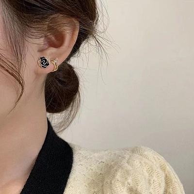 Unique Vintage Temperament Elegant Black Camellia  Small Flower  Style Earrings