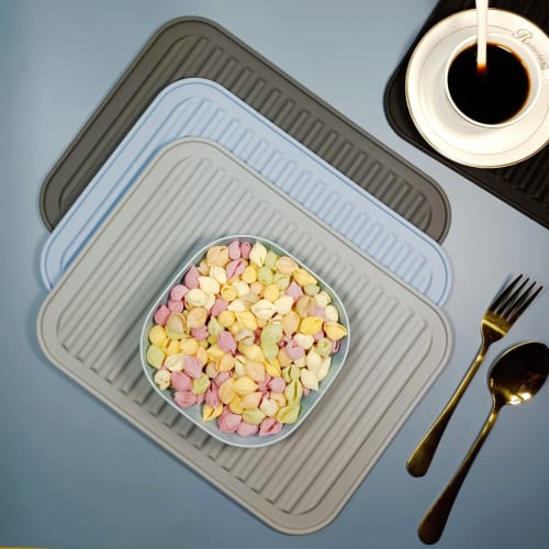 Hotsyang Silicone Trivets - Rectangular Silicone Hot Pads for Kitchen Countertops, 9x12 Inch, 2-Pack (Black)