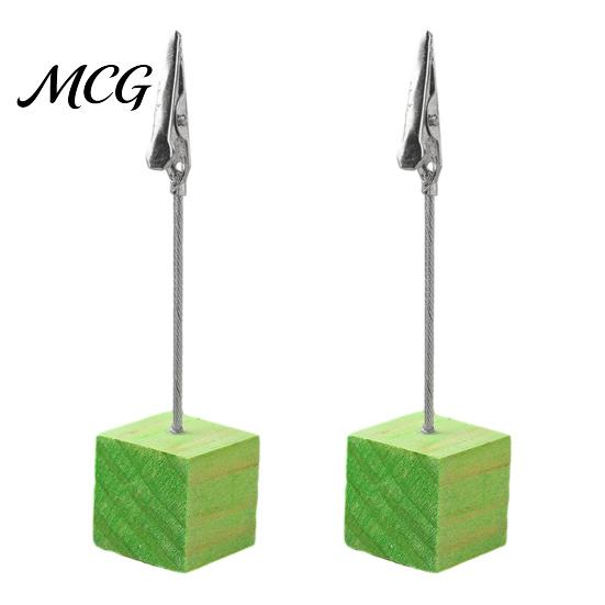 Metal Pole Memo Stand 2 Pcs Wooden Cube Base Holder with Clips, Mini Table Smooth Open Close Clip Number Stands for Name Cards, Photos, Memos,
