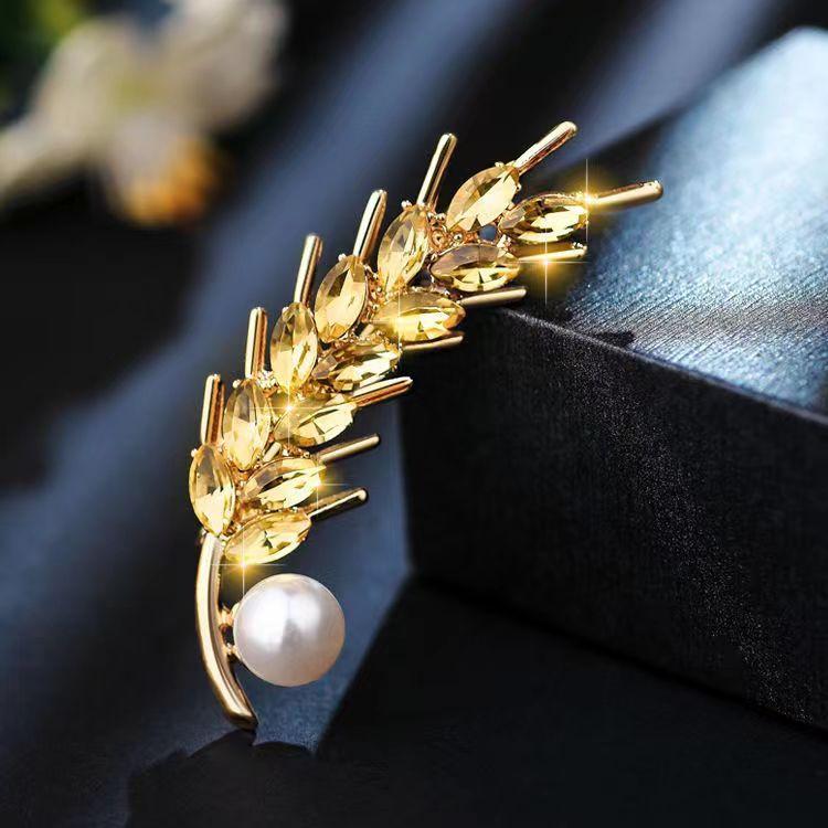 New brooch high-end high-end pin exquisite suit corsage wholesale fixed clothes