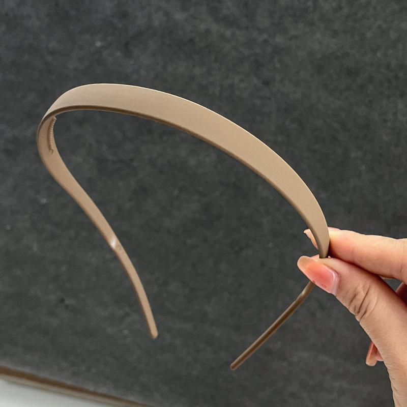 Minimalist Matte Headband, U-shaped Anti Slip Headband Suitable for Women, Fashionable Fully Matched Hair Accessory