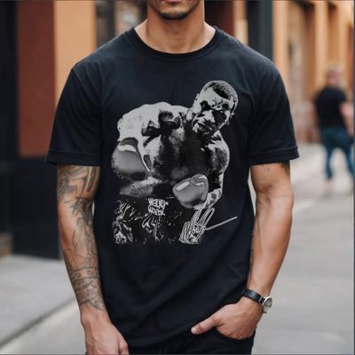 Mike Tyson Unangefochtener Weltmeister im Schwergewicht Gürtel Vintage Grafik T-Shirt Unisex T-Shirt