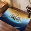 Tappeto in Velluto di Cristallo con Stampa di Calcio del Newcastle United, Comodo Assorbente d'Acqua Antiscivolo Tappeto per Pavimento Interno