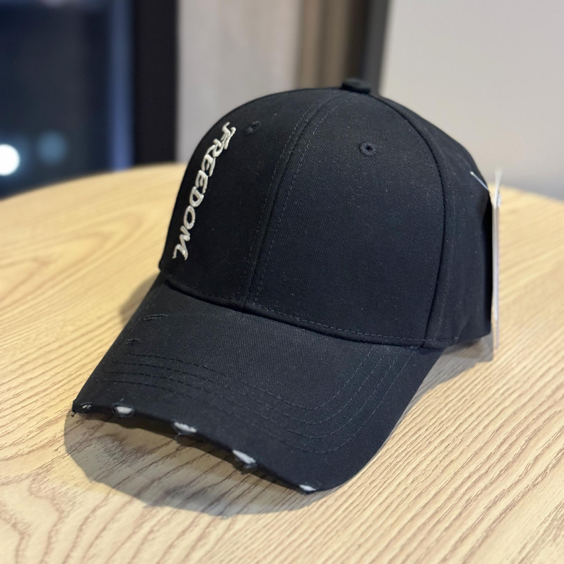 

High-quality, personalized, fashionable, frayed-edge letter embroidery new wide-brim baseball cap, trendy and versatile for both men and women Adult54-60Adjustable чёрный