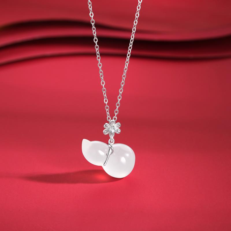 Fulu Chalcedony Gourd s925 Sterling Silver Women s Necklace - Elegant Ancient Style Gold Jade Gourd, New Chinese Design. 925 Silver