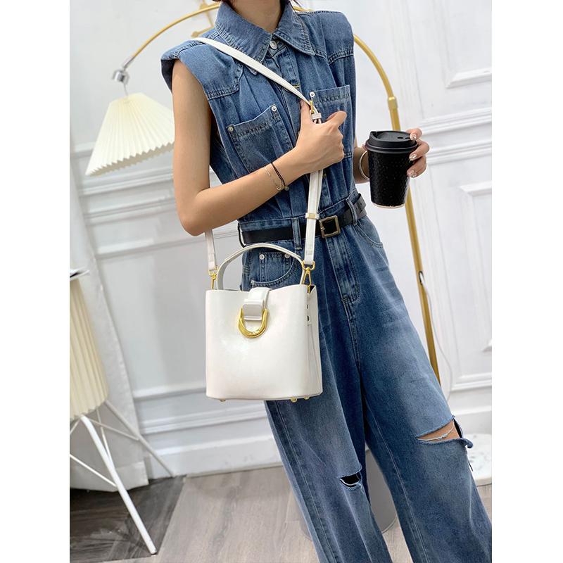 100% Genuine Leather Women's Bucket Bag New Fashion Large Capacity Commuter Handbag Shoulder Crossbody Bag for Women