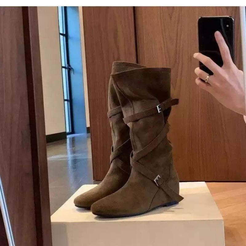 

Retro belt buckle medium boots women s autumn and winter new thin and versatile western cowboy boots inner height increase Martin boots 35 коричневый